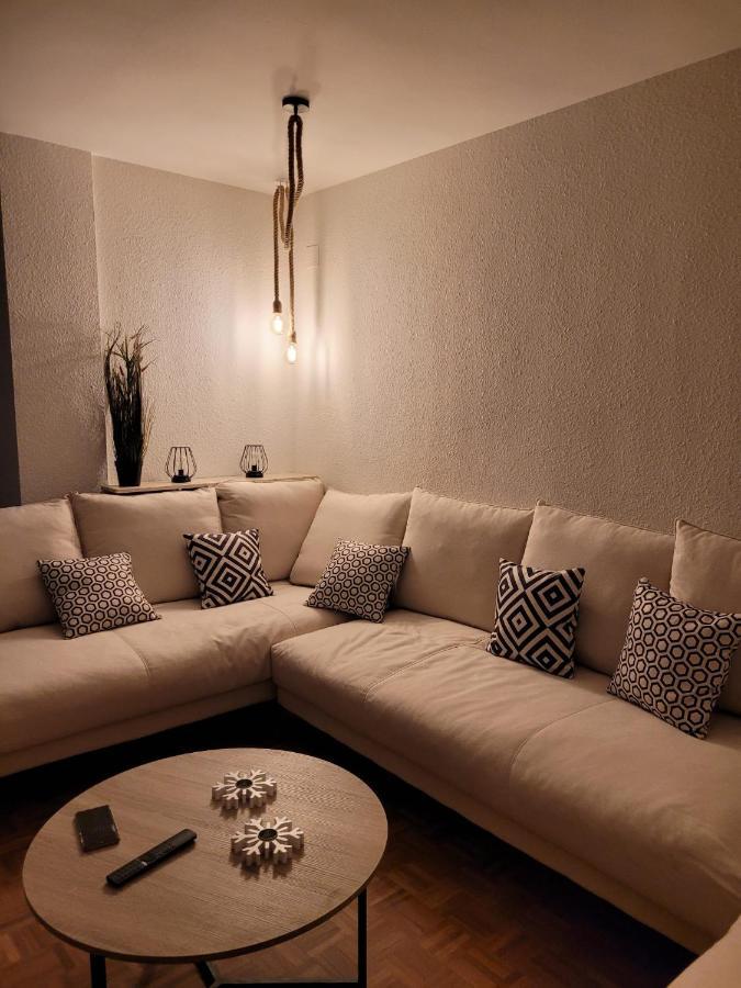 Flor De Nieve Apartment Хака Екстериор снимка