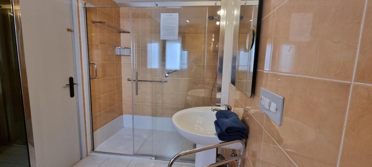 Flor De Nieve Apartment Хака Екстериор снимка