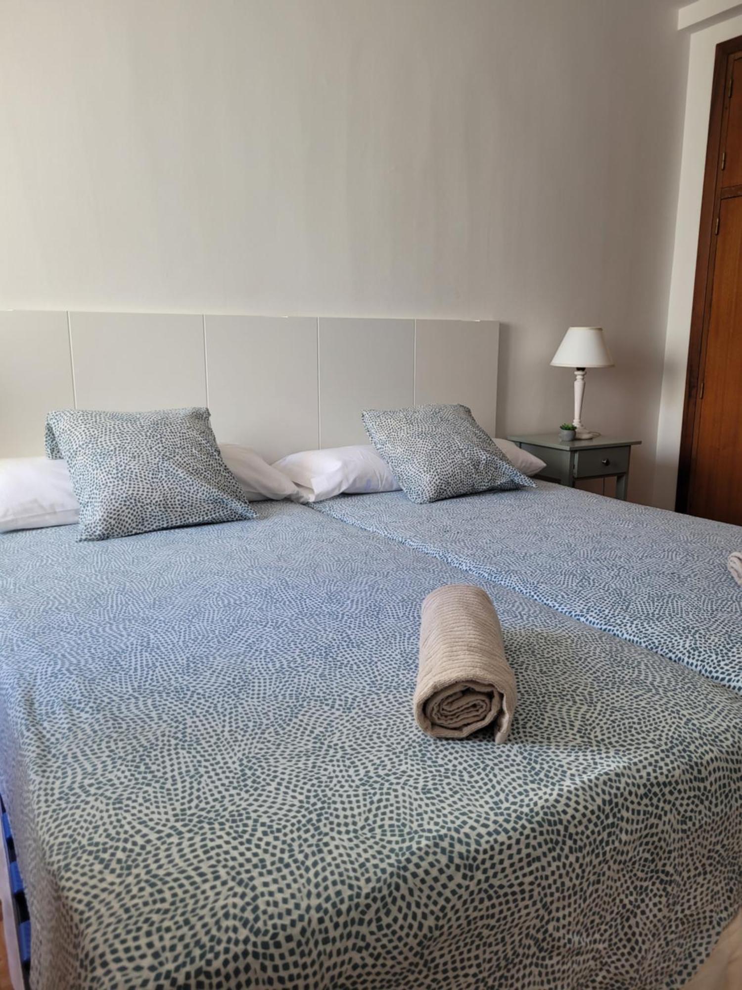 Flor De Nieve Apartment Хака Екстериор снимка