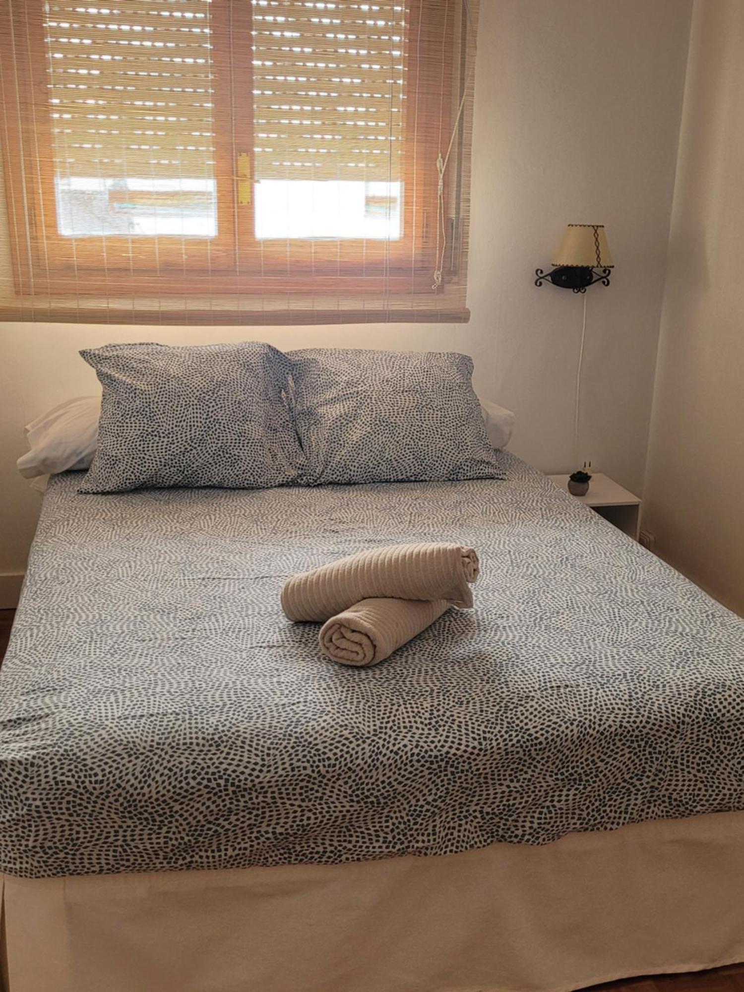 Flor De Nieve Apartment Хака Екстериор снимка