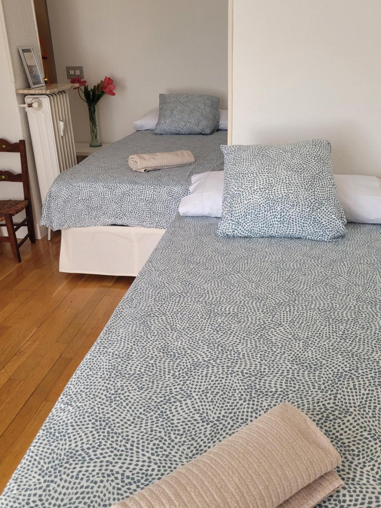 Flor De Nieve Apartment Хака Екстериор снимка