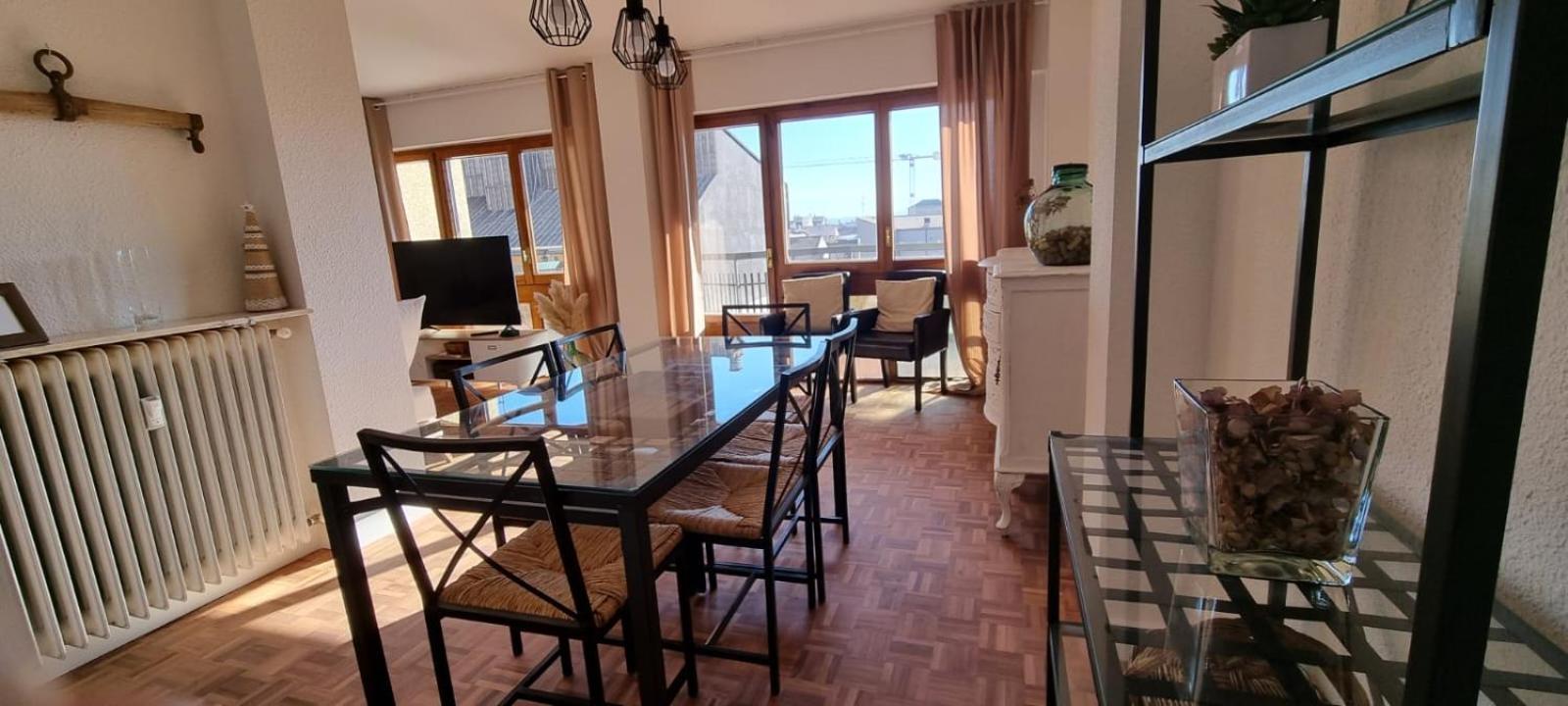 Flor De Nieve Apartment Хака Екстериор снимка