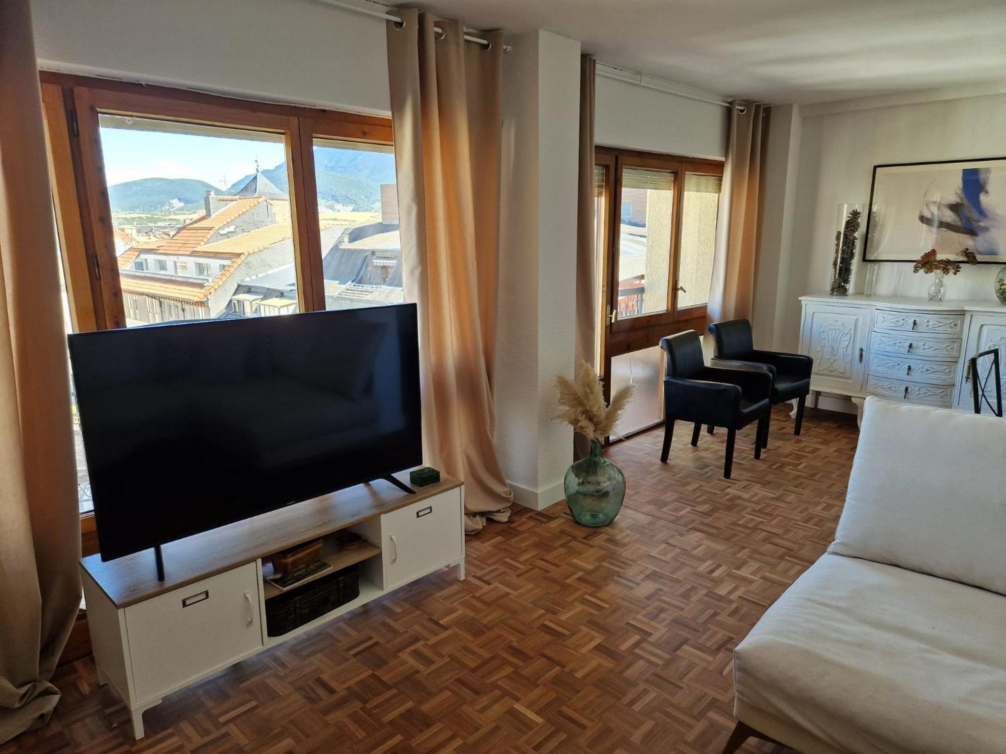 Flor De Nieve Apartment Хака Екстериор снимка